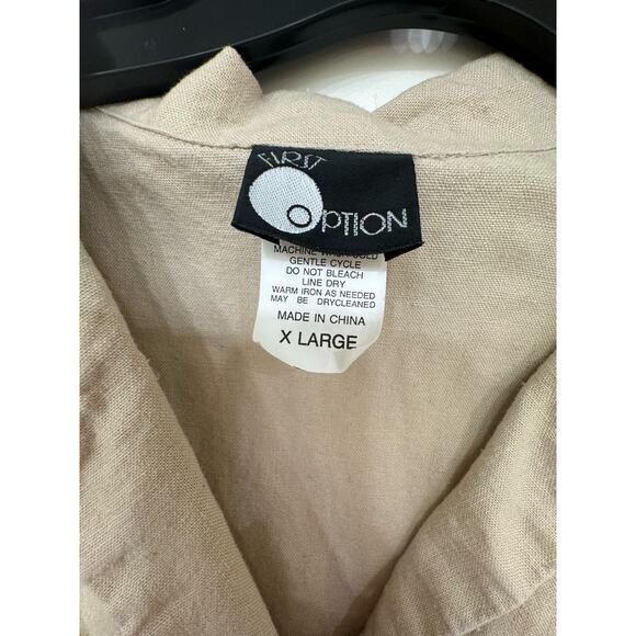 First Option XL women’s linnen blend sleeveless button down tan top - Picture 2 of 5